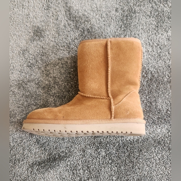 Koolaburra by UGG Size 5 Chesnut Brown Boots Womens Short 1017090 - Picture 2 of 10